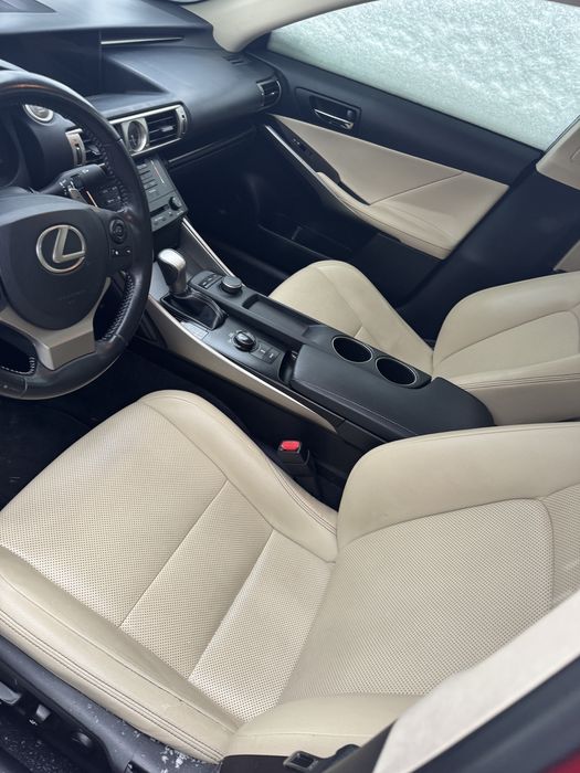 Lexus IS 250 V6 Стан ІДЕАЛ