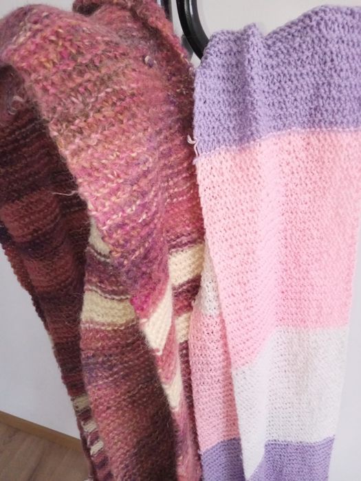 Wełniane szaliki ręcznie robione na drutach, bardzo długie