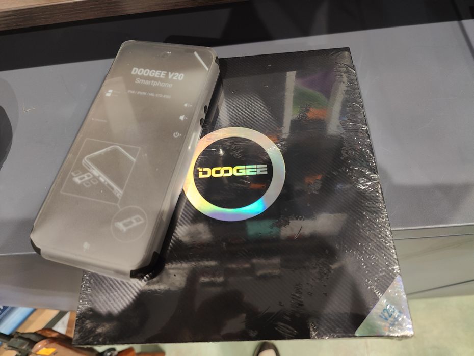 DOOGEE V20 8/256gb..Nowe nierozpakowanE.. *** PAT-KOM***
