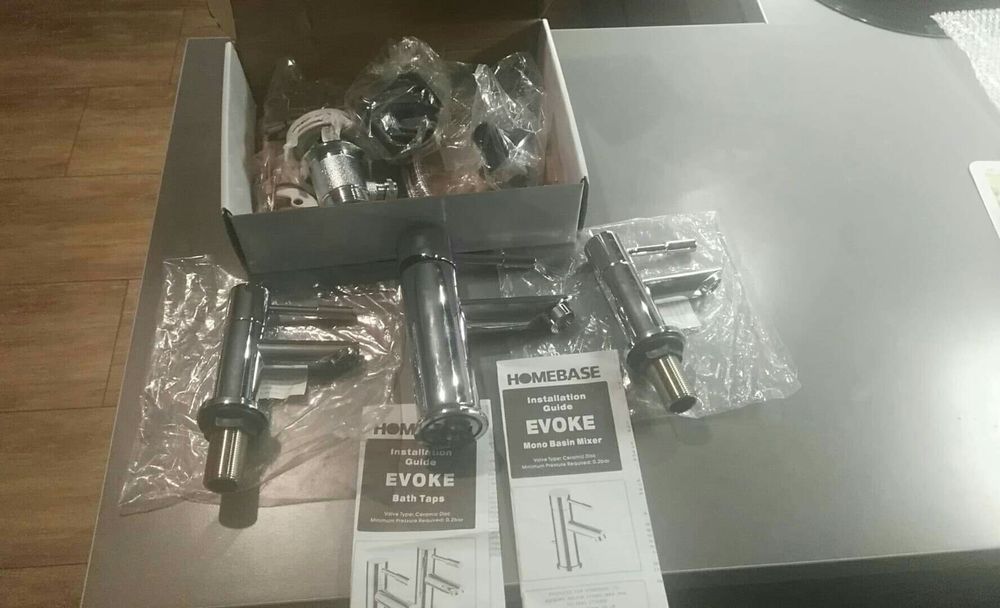 Bateria umywalkowa nadwannowa