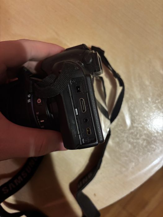 Продам фотоапарат Samsung NX11 14.6MP