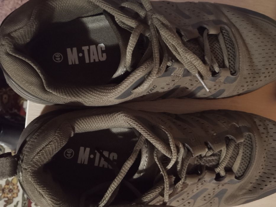 Продам чоловічі кросівки М ТАС!  В гарному стані! Не порвані ! Розмір