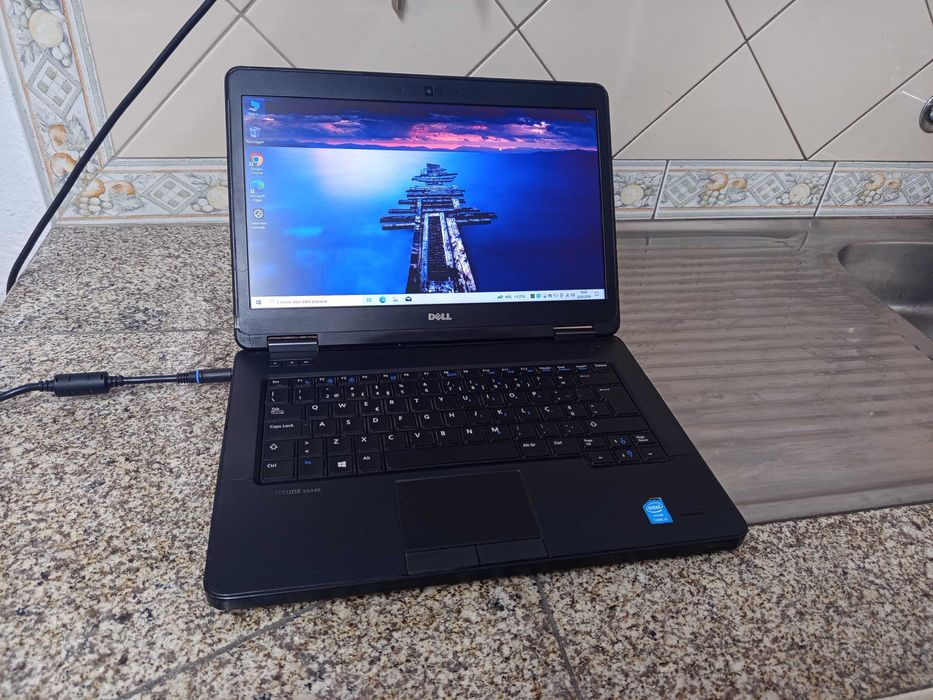 DELL core i5-4300U­­/Ram 8GB / Nvidia 2GB
