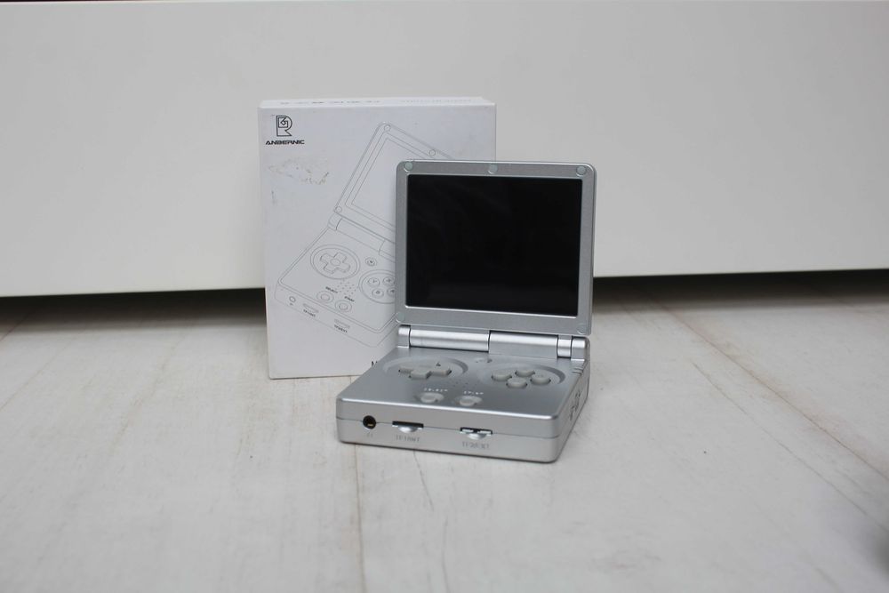 Anbernic RG35XXSP przenośna konsola do gier retro 32GB 64GB microSD