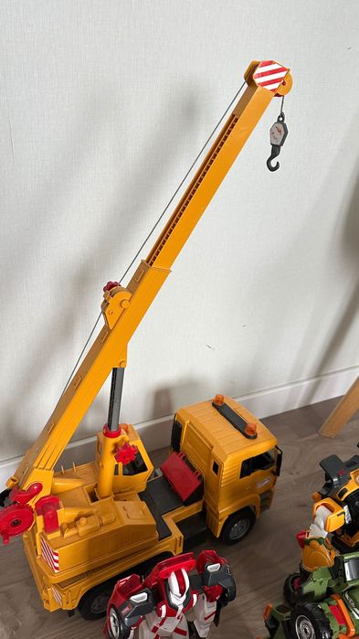 Тоботи, лялька лол, кран, трек хот Вілс, скрітчери, в ідеальному стані