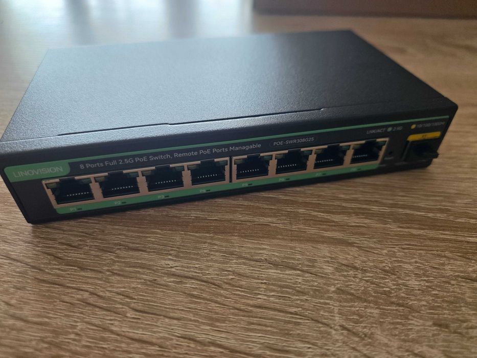 Switch sieciowy Linovision Remote Cloud PoE Switch 8 portów do Kamer
