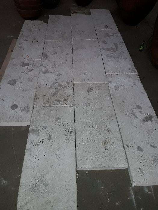 Lages grandes em pedra acabamento antigo ( 3 cm de espessura )