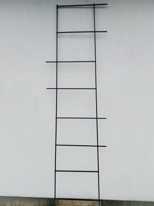 Шпалера. Опора для садовых растений. Роз.