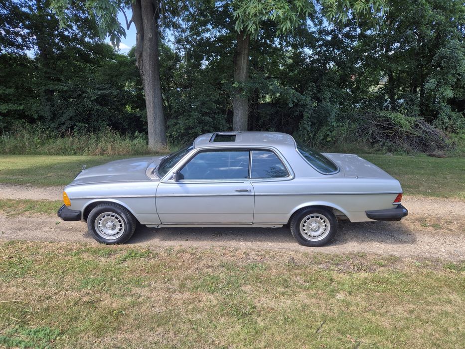 W123 Coupe 2.8 C123