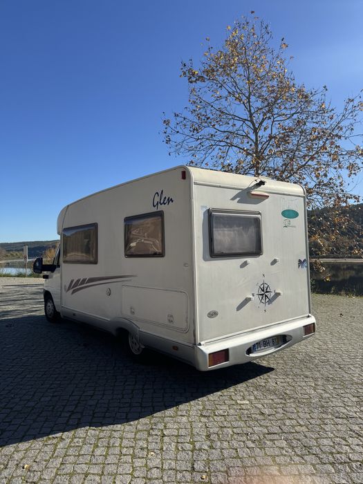 Autocaravana de 2006 de 6 lugares com Muitos Extra