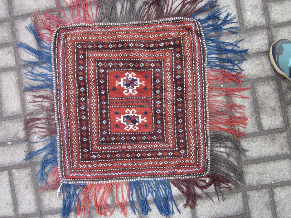 dywanik wełniany ręcznie tkany