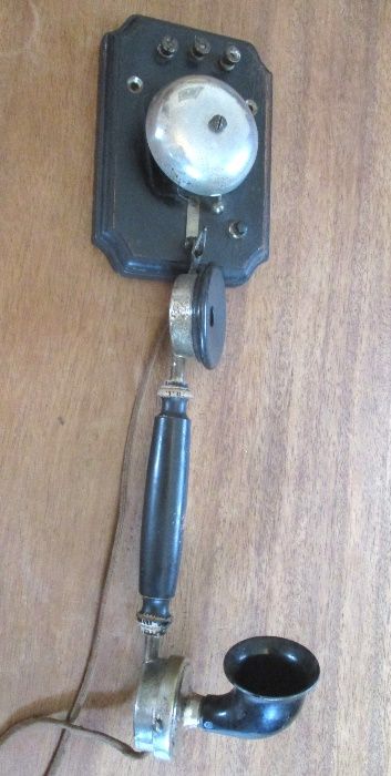 Telefone de 1913 – antigo