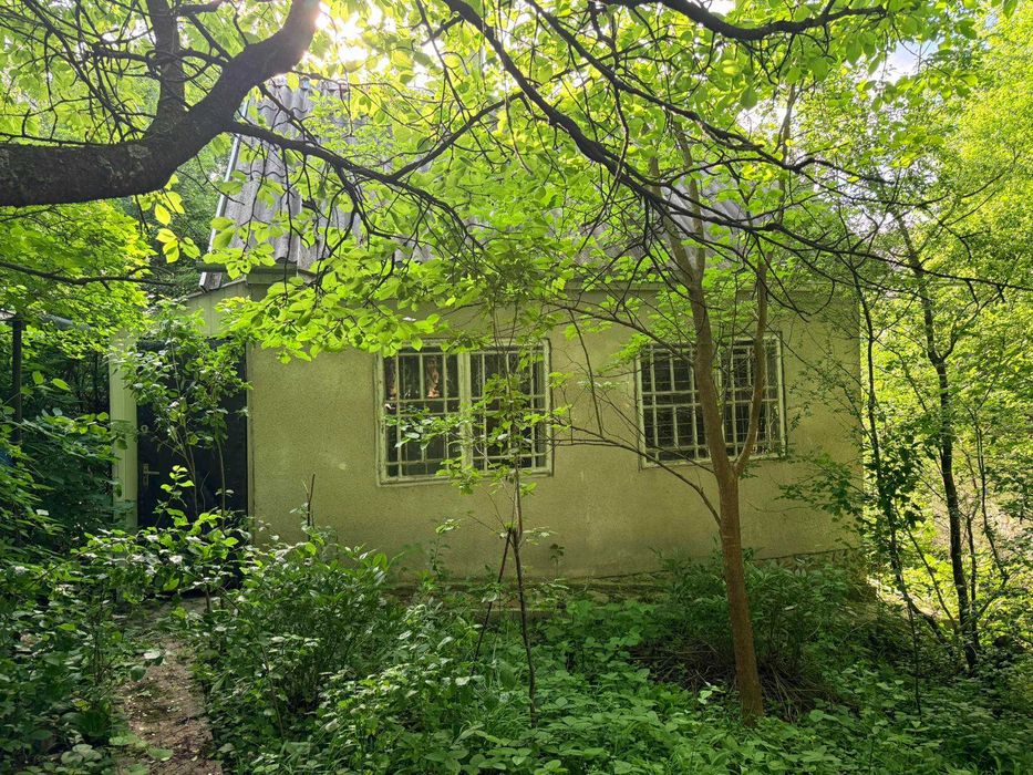 Цегляна дача, 5 соток, по вул. Яворівька, 15