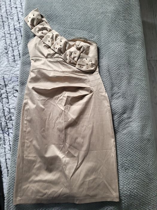 Rozm.38 - sukienka na jedno ramię