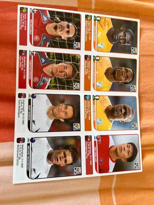 Panini South Africa 2010 Update - 10 folhas com 8 cromos