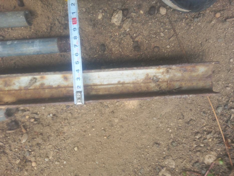 Tubo Galvanizado 1/2'' e cantoneira 2x4