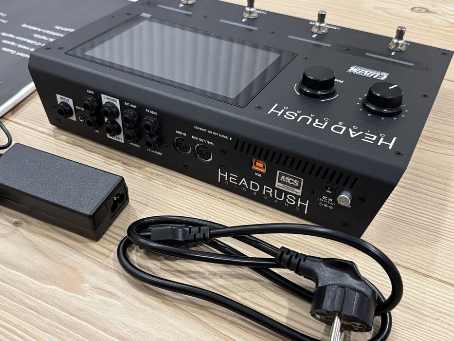 Pedaleira HeadRush Gigboard