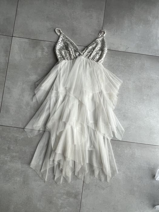Zmyslowa elegancka cekiny sukienka