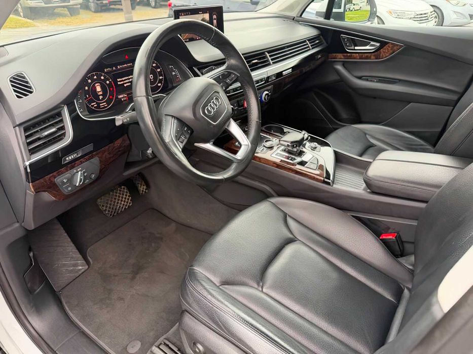 Audi Q7 quattro Premium Plus      2018