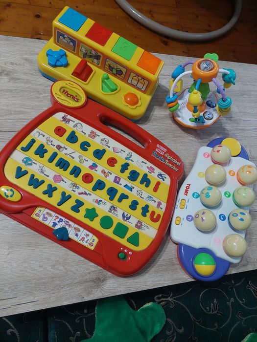 Музичні розвиваючі іграшки vtech, tomy, pop up