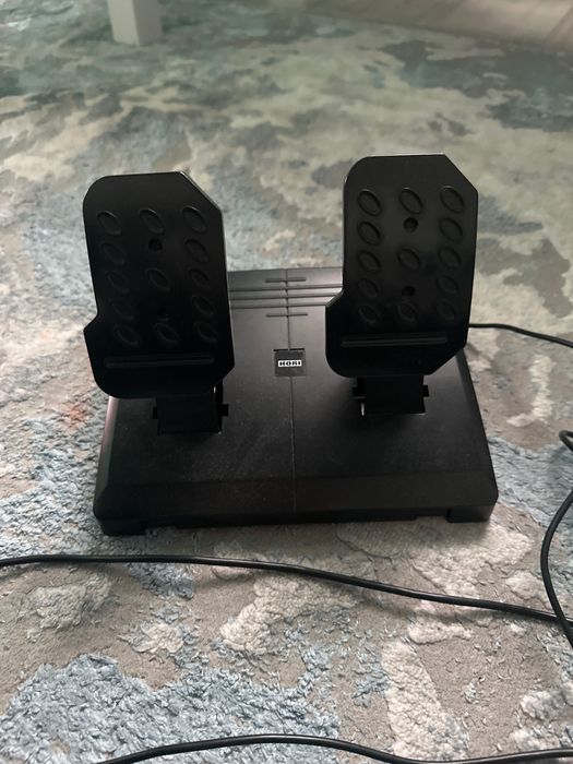 Руль та педалі до пс 4 та пк