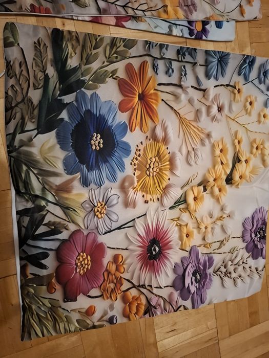 Poszewki ozdobne w kwiaty 40x40
