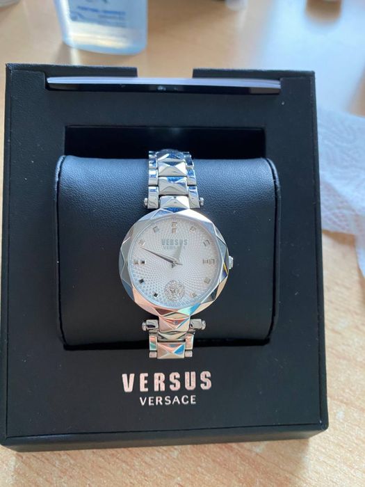 Жіночий годинник Versus Versace