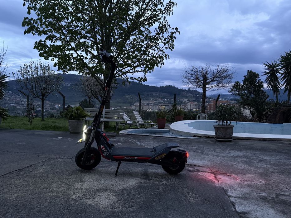Tortinete Eletrica Segway ZT3 Pro