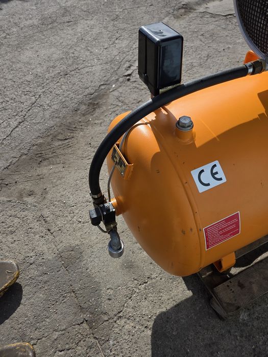 Kompresor Sprężarka Kaeser EPC 5.5kw/ 1100L/min, zbiornik 500L