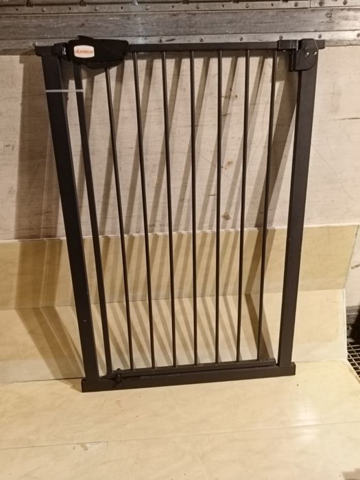 Bramka UBRAVOO Rozpierającą Zabezpieczająca dla Dzieci