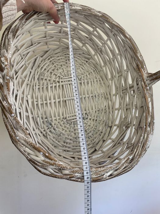 Cesta como nova