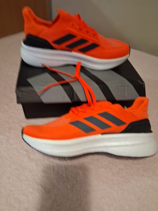 Adidas buty do biegania nowe 41