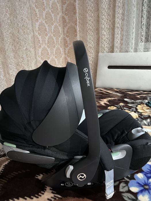 Автокрісло Cybex Cloud-T