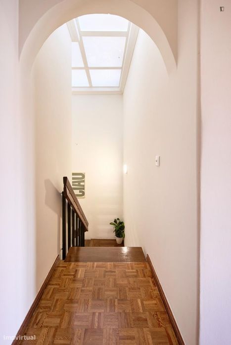 Quarto - localizado em Alvalade Lisbon