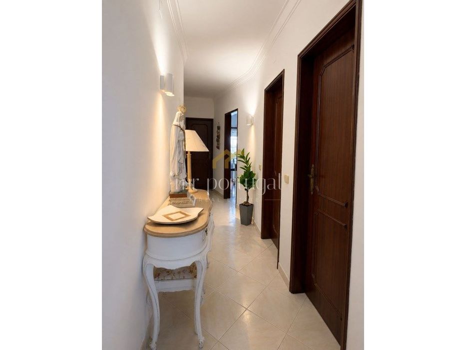 Excelente Apartamento T3 no Centro de Mafra com Parqueamento e Arre...