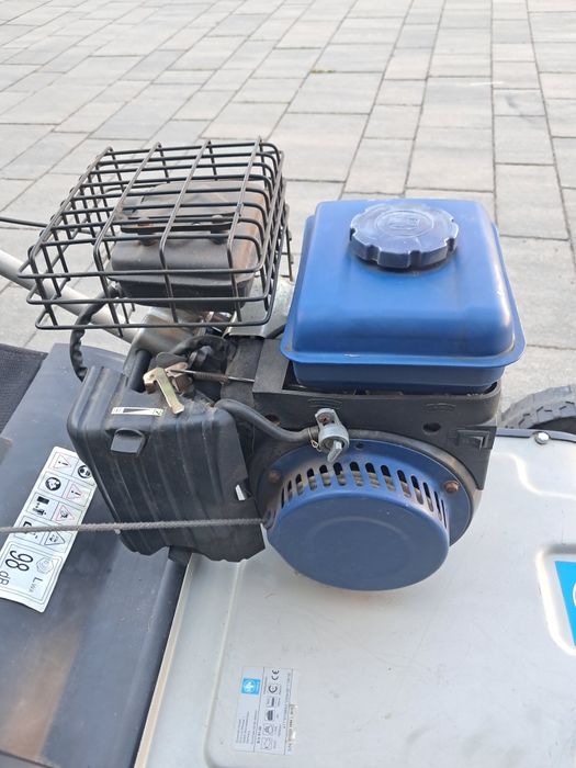 Wertykulator Lux Tools spalinowy