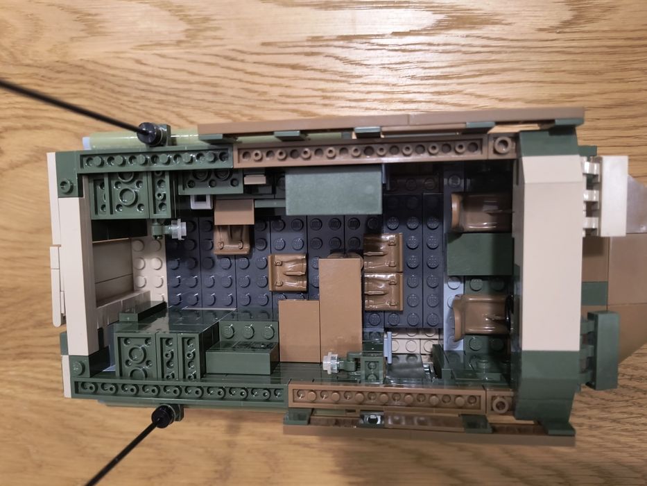 Cobi 2525, wyjątkowy