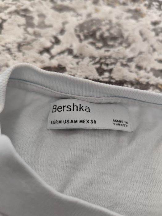 koszulka anime biala