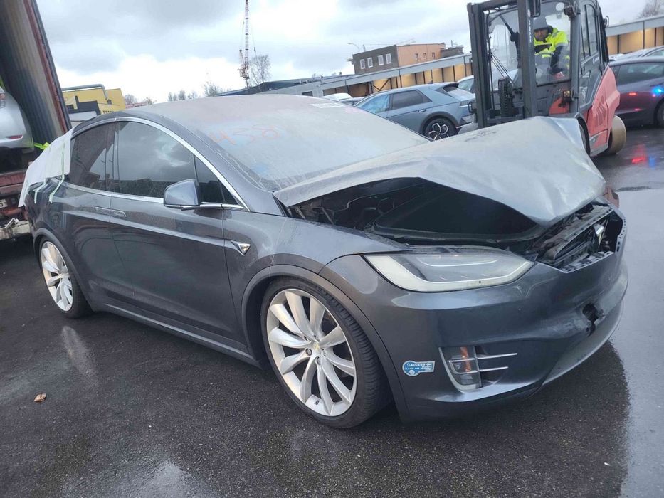 Тесла Х , кроссовер, батарея 90D