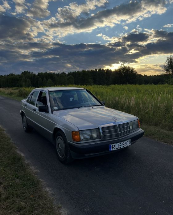 Mercedes-Benz W201 (190) 1.8 benzyna – 1990 r.