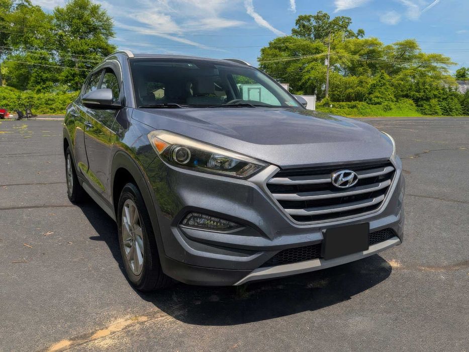 Hyundai Tucson      2016