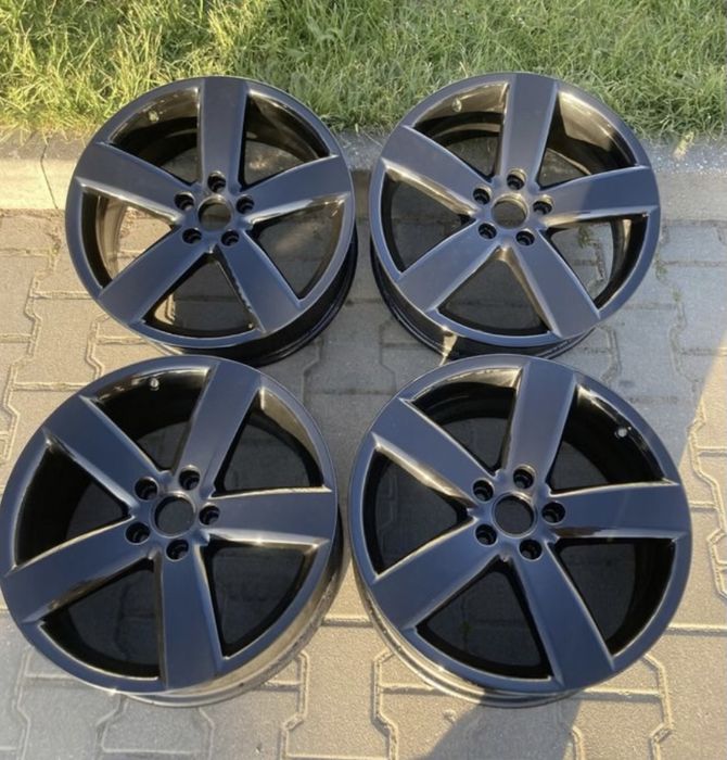 Alufelgi Felgi 18 5x112 8J ET41 VW Passat CC B6 Audi A4 B6 B7 A6 C5