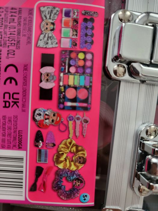 Kuferek lol surprise z kosmetykami nowy.