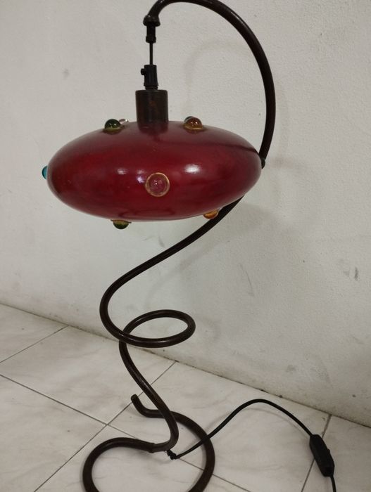 Candeeiro do gato preto