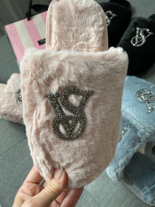 Домашні тапочки Victoria’s Secret