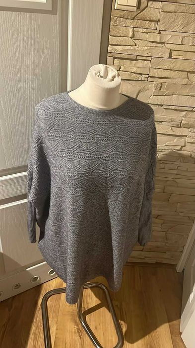 Sprzedam sweterek damski rozmiar xl