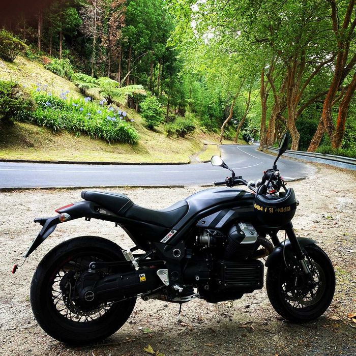 Moto Guzzi Griso 1200 SE