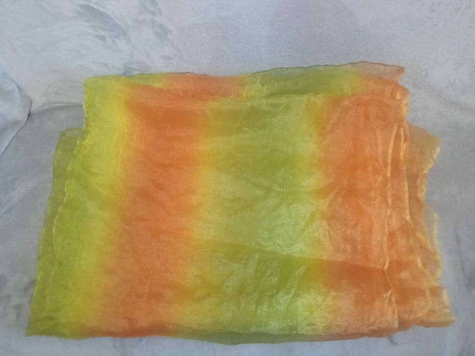 Materiał do dekoracji karnisza