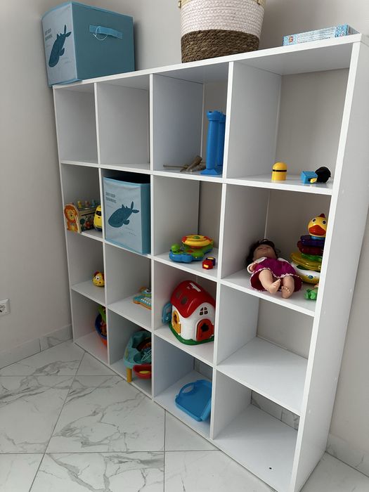 Стелаж / полиця для книг чи іграшок