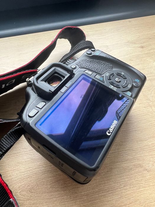 Камера Canon 550D body